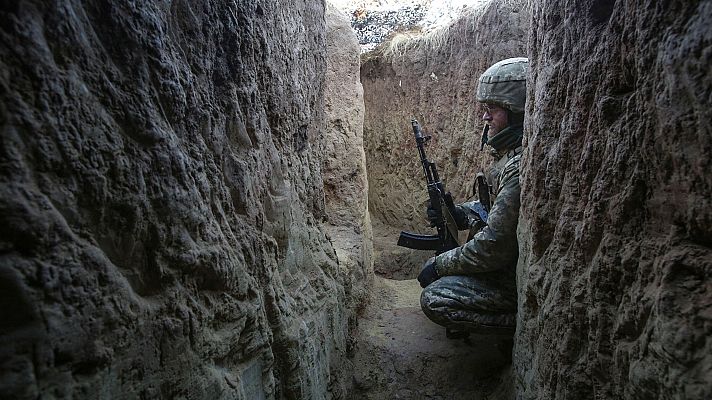 Telediario Fin de Semana - Biden hablará con Putin para tratar de rebajar la tensión en Ucrania