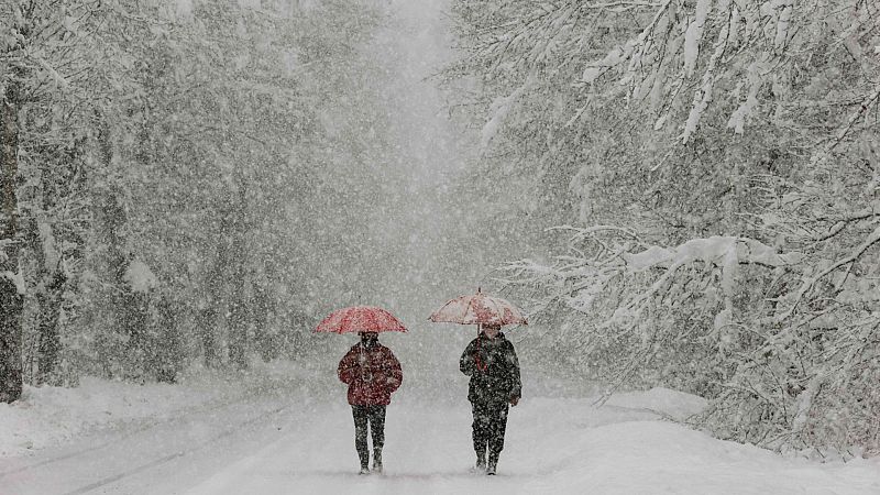 Temporal en el norte de España: nieve, viento y mala mar