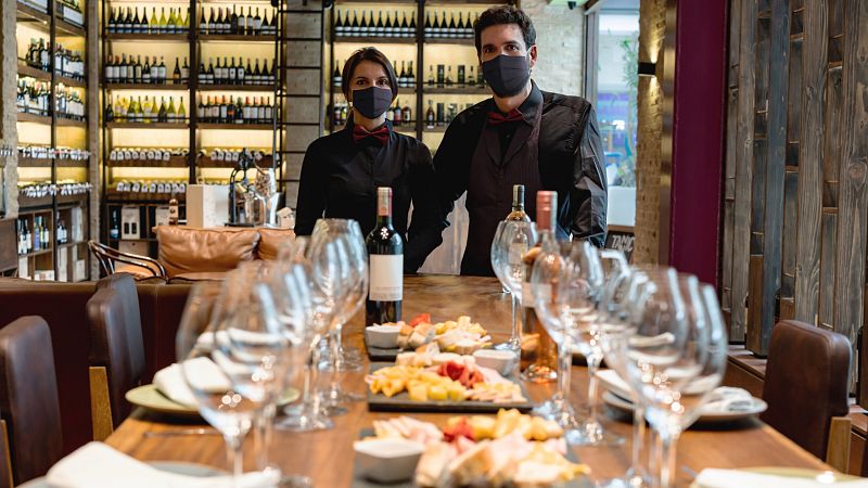 Anulación de comidas y cenas navideñas para evitar brotes | Ver