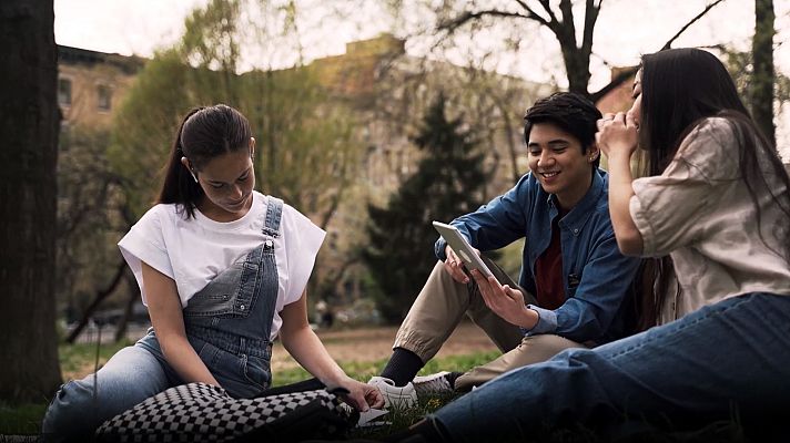 Universo UNED - UNED - 10/12/21