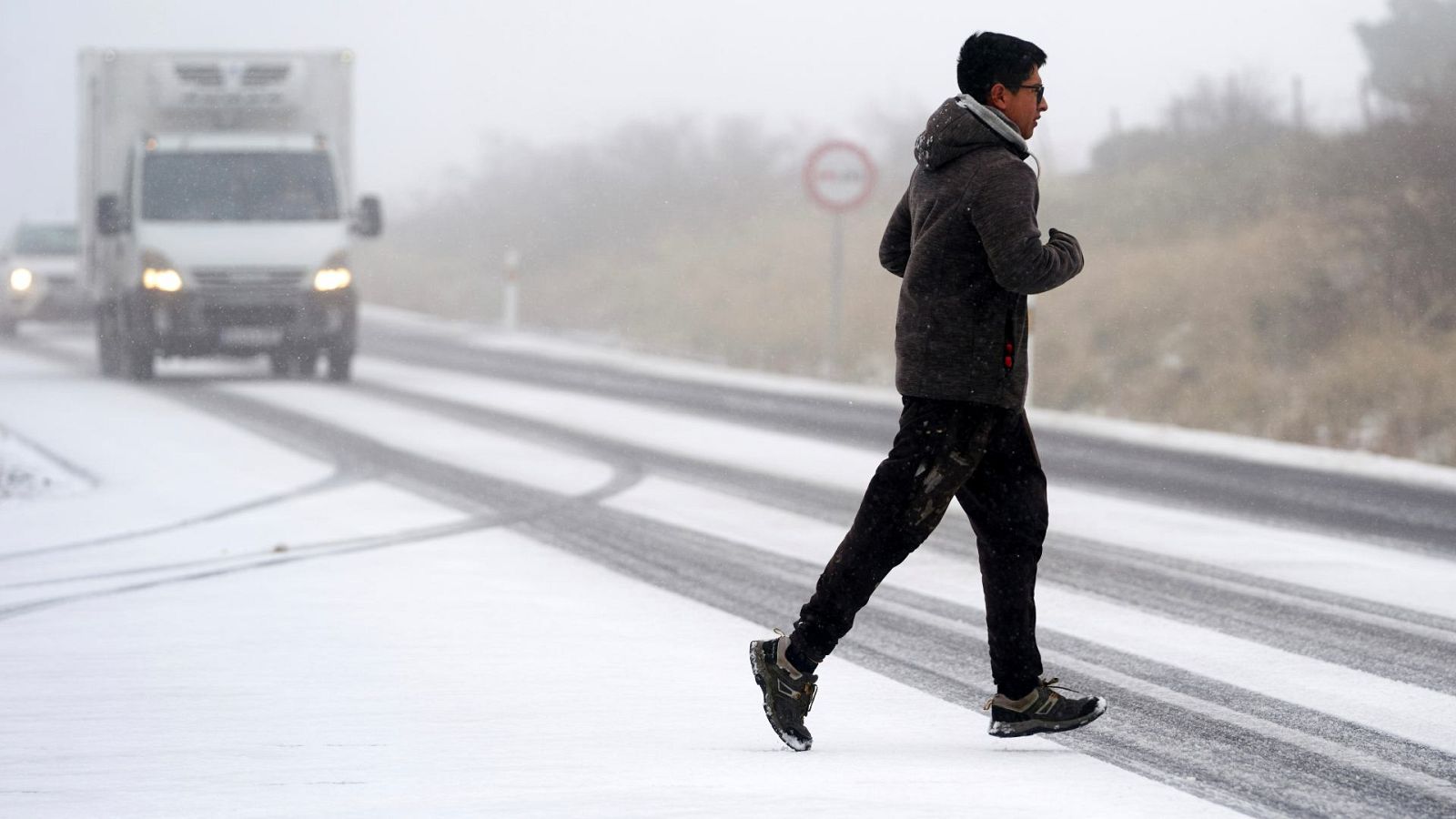 Siete comunidades en alerta por viento y nieve - El tiempo | Ver