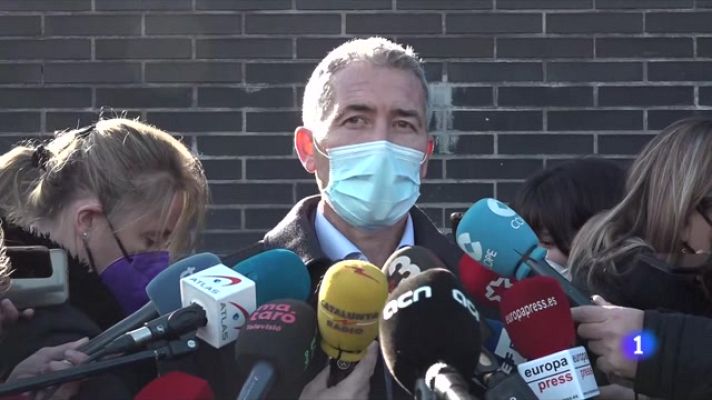 L'Informatiu - Comencen les classes en castellà a l'escola Turó del Drac 