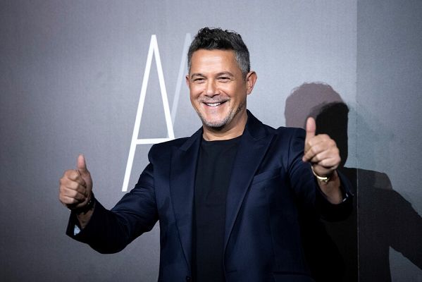 Telediario 1 - Alejandro Sanz vuelve a sus raíces en 'Sanz', su nuevo disco