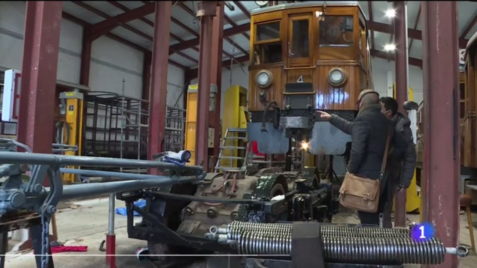 El tren de Sóller funciona des de l'any 1912 - Informatiu Balear | Ver