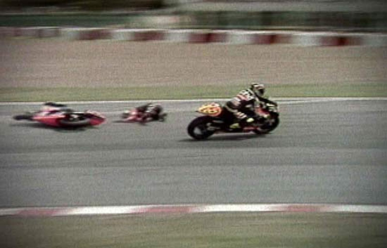 A lo largo de la historia de la categoría de 250 cc, muchos  campeonatos se han decidido en la última carrera.