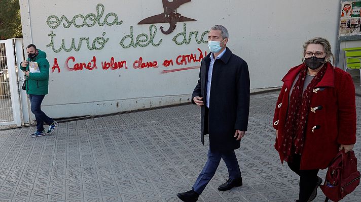 Telediario 1 - La Justicia ordena a la Generalitat proteger a la familia de Canet que pidió clases en castellano