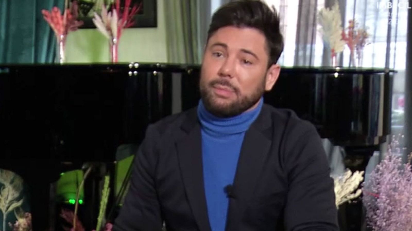 Corazón entrevista al cantador Miguel Poveda - D Corazón | Ver