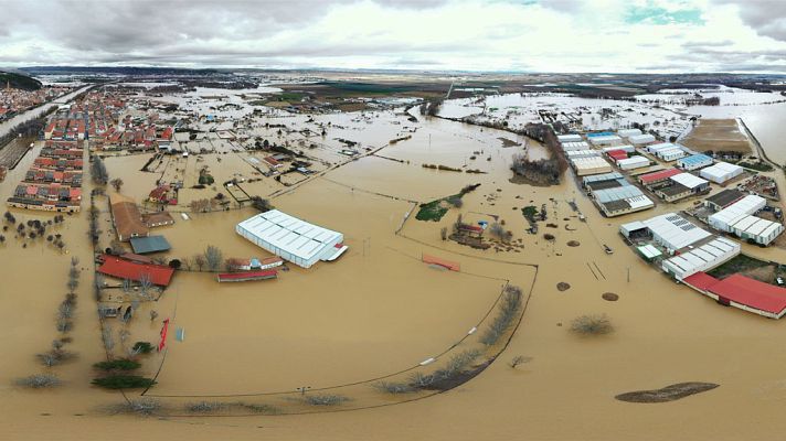 Telediario Fin de Semana - Telediario 2 en 4' - 11/12/21