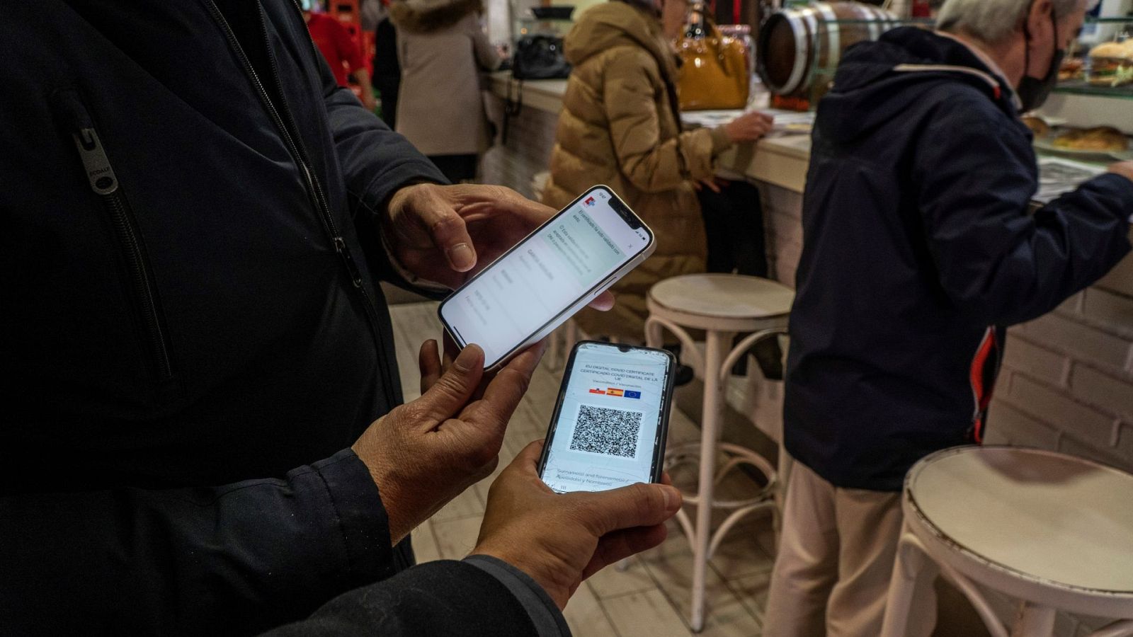 El pasaporte COVID, voluntario en la hostelería canaria | Ver