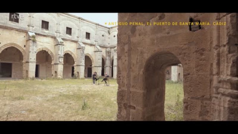 Actuación de Javier Ruibal y Miguel Poveda en el primer capítulo de 'caminos del flamenco' dedicado a Cádiz y sus puertos