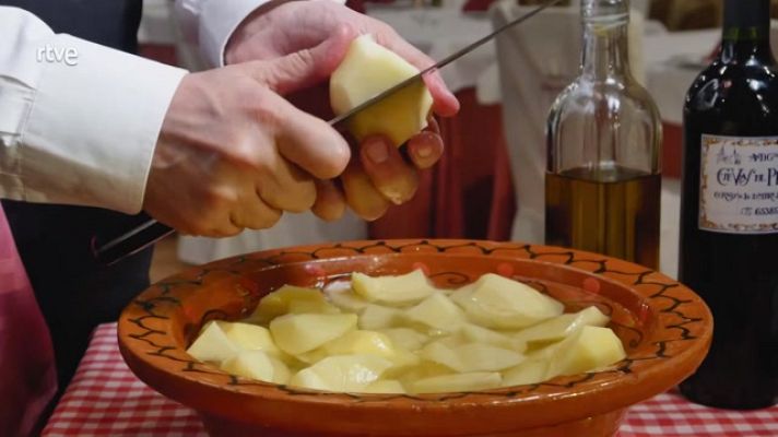 Aquí la Tierra - Patatas revolconas con torreznos