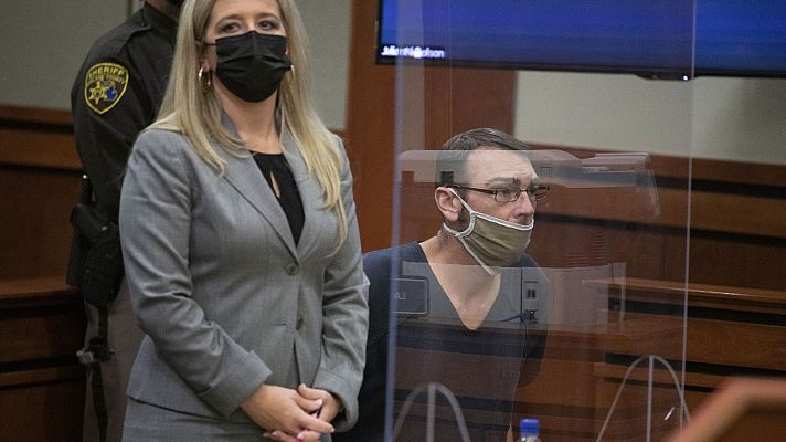 Telediario 2 - Los padres del homicida de Michigan, ante la justicia