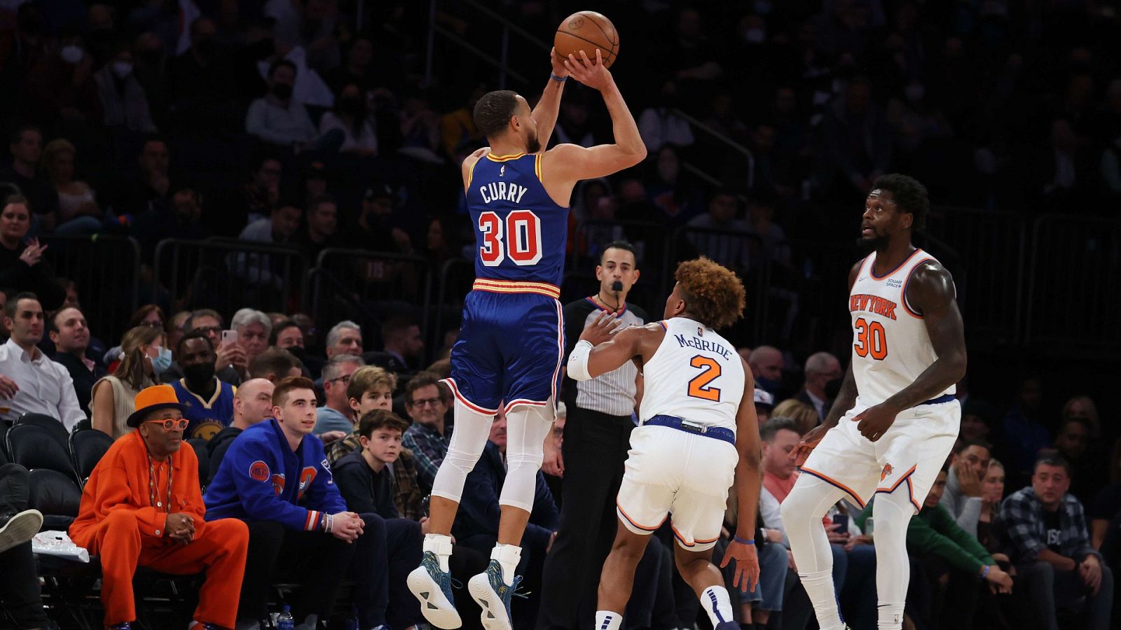 Curry es el máximo triplista de la historia de la NBA | Ver