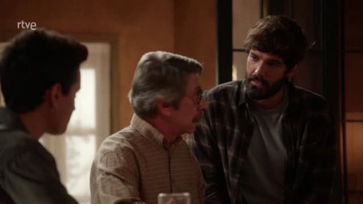 Dos vidas - Mario se entera de que Dani es un chico trans