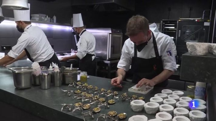L'Informatiu - A Tempo de Jordi Cruz recupera l'estrella Michelin