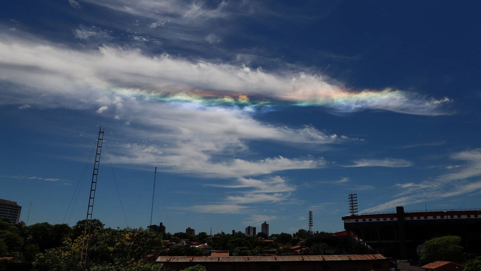 Cielos poco nubosos en la mayor parte de la península - El tiempo | Ver