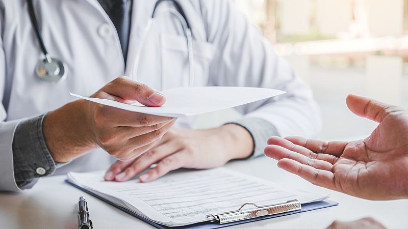 Los prospectos de los medicamentos desaparecerán y en su lugar habrá un código QR