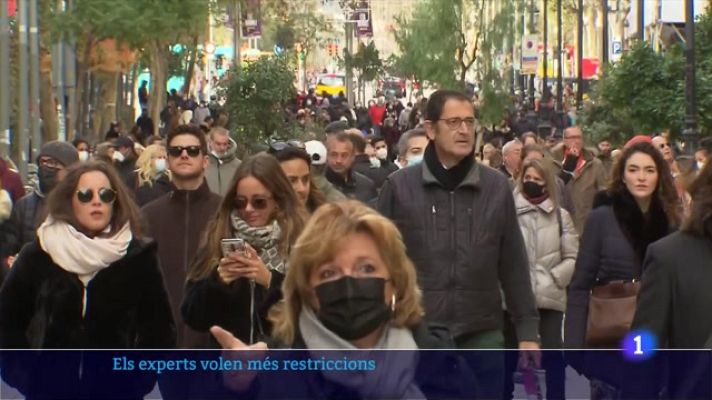 L'Informatiu - Els experts volen més restriccions per frenar la sisena onada