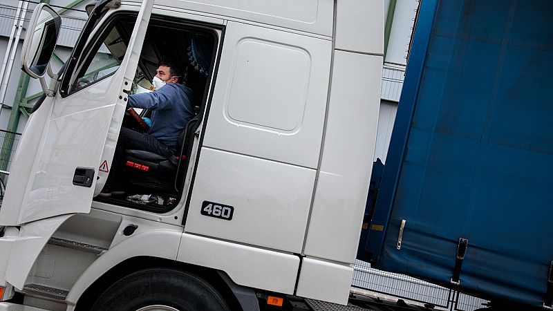 El día a día de los transportistas: precoupados por el peaje y el precio del gasoil