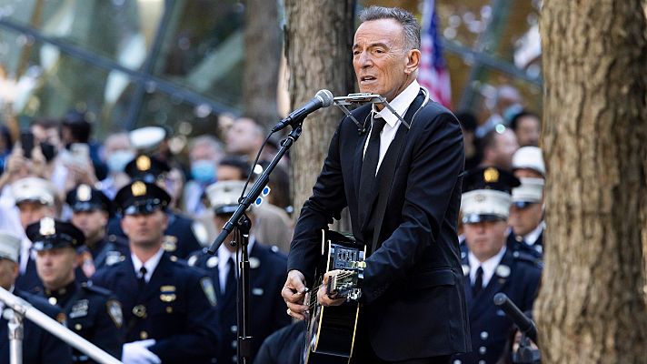 Telediario 1 - Bruce Springsteen vende sus canciones por una cifra récord cercana a los 500 millones de dólares