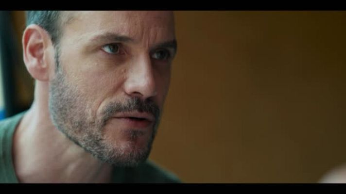 HIT - HIT pide matrimonio a Francis