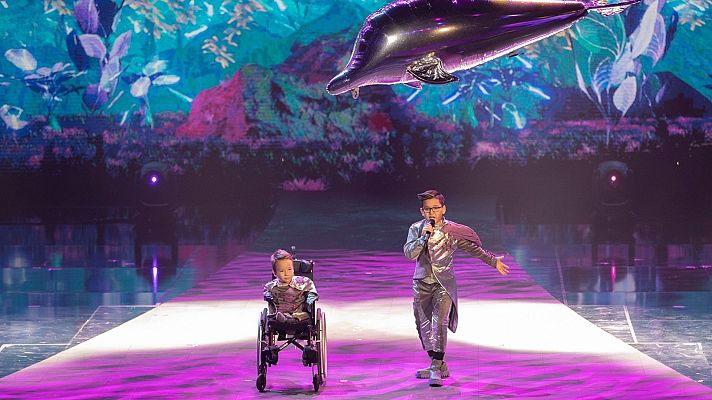 Eurovisión Junior - Actuación de Alinur Khazim & Beknur Zhanibekuly (Kazajistán)