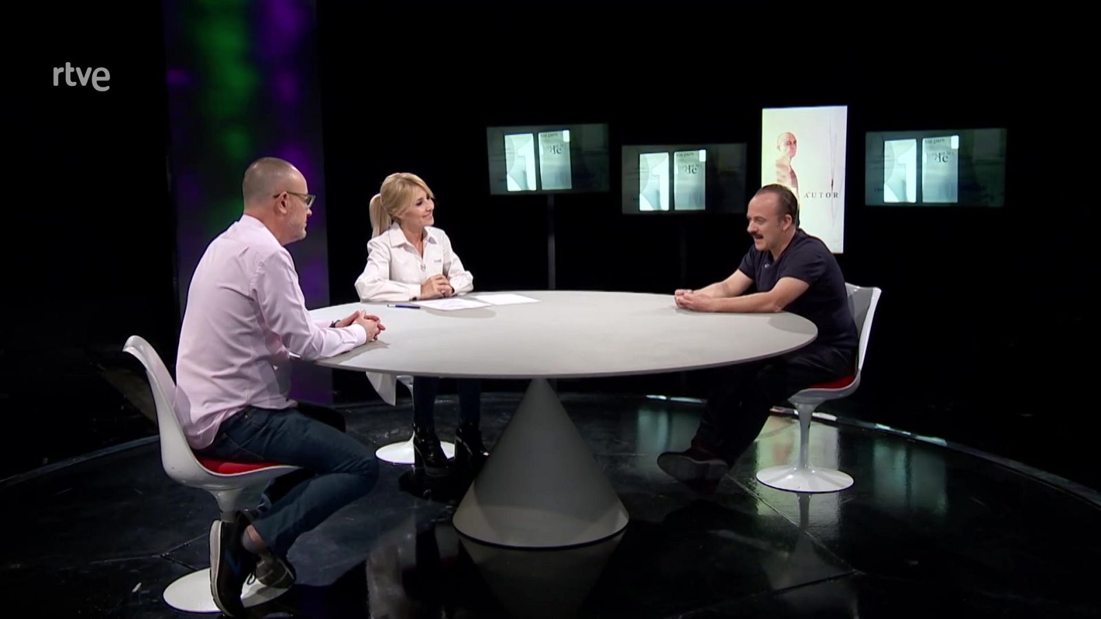 Versión española - El autor (presentación) - ver ahora