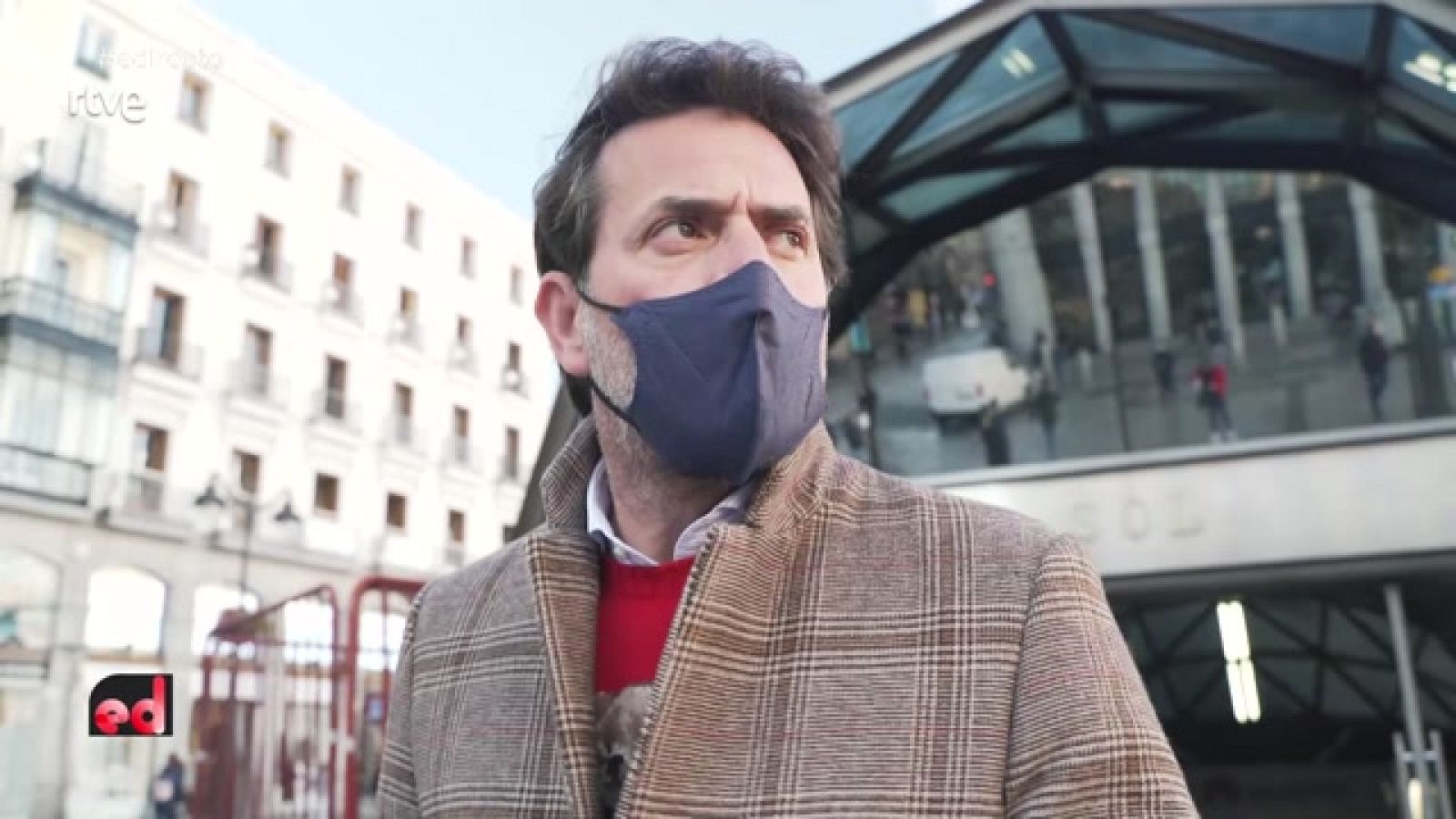 España Directo - Te lo cambio: Antonio Garrido empieza su reto, un boli por un regalo solidario