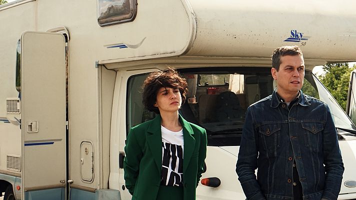  - San Jerónimo - Montaña Amarilla (feat. Elle Belga)