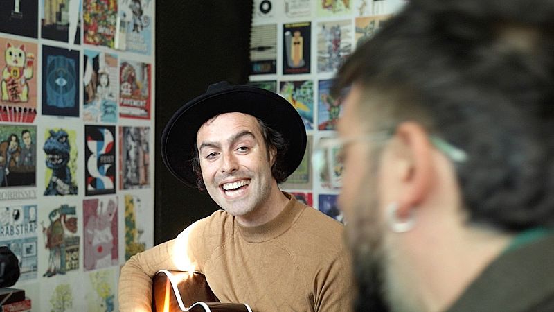 Backline - Antílopez, antihéroes de la fama