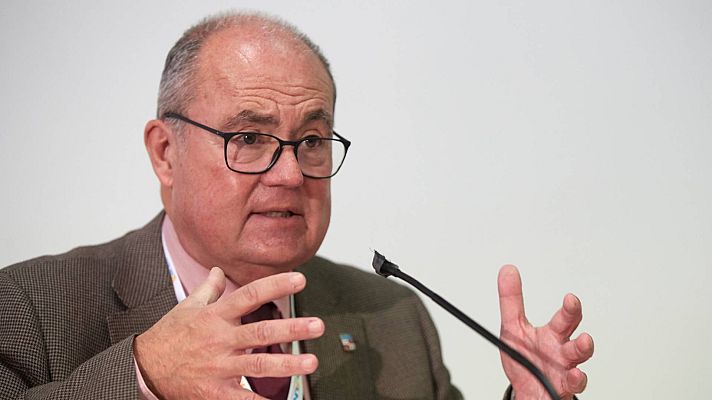 Informativo 24h - Antoni Trilla: "Diez días de cuarentena para los contactos próximos parece lo más prudente" frente a ómicron