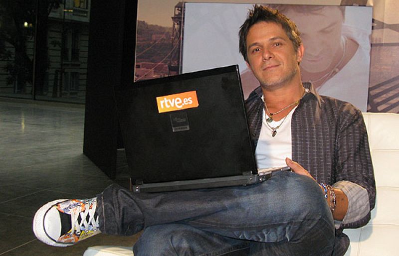 Encuentro digital con Alejandro Sanz: "Las canas no me las tapo"