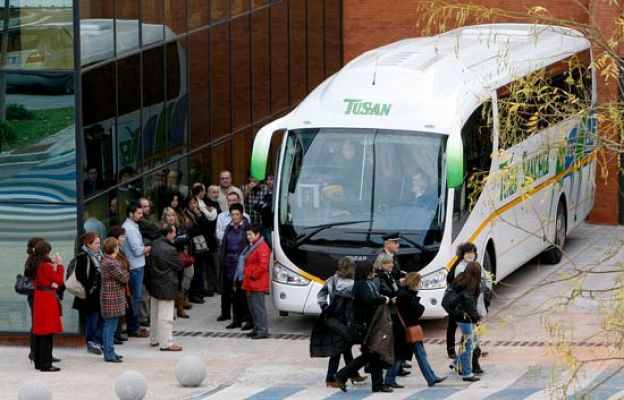  - Zapatero recibe familiares Alakrana