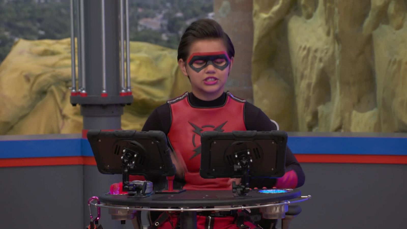 Juego de vídeos - Danger Force | Ver