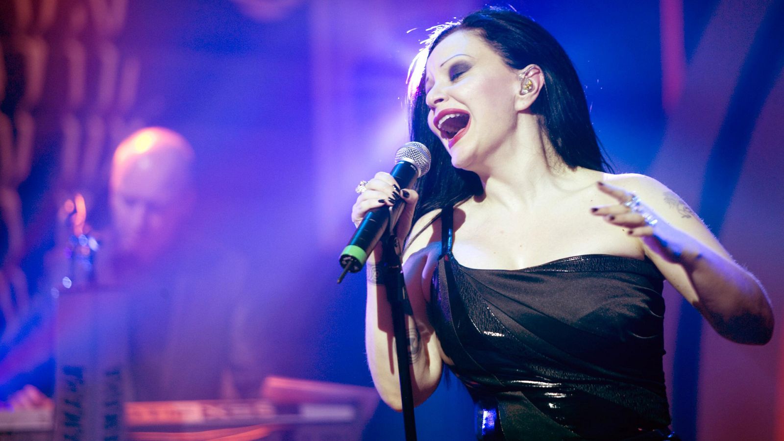 Lazos de sangre - Previo - Alaska - ver ahora