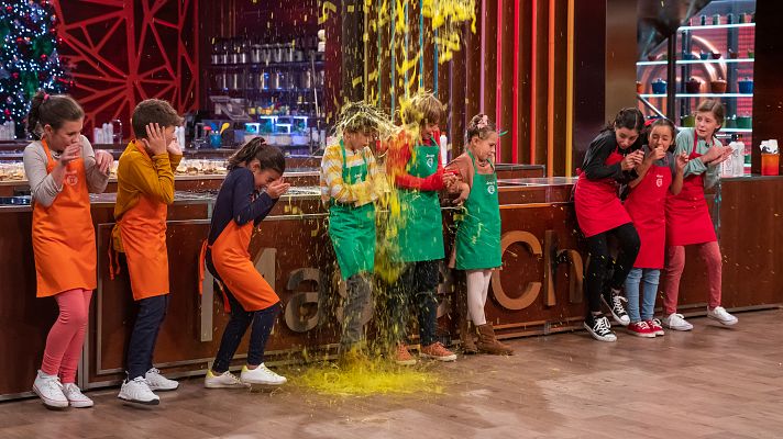 MasterChef Junior - ¡Sorpresa! Todos acaban llenos de salsa sin esperarlo