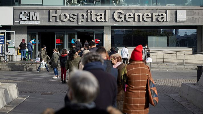 Telediario 2 - Largas colas para conseguir un test de coronavirus en casi toda España