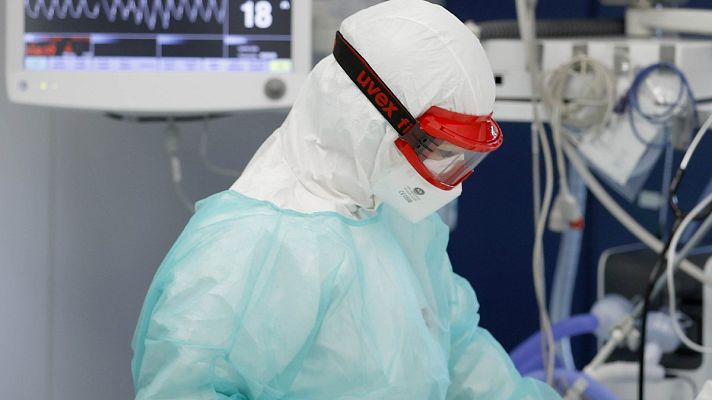 Telediario 1 - No vacunados o vacunados con patologías previas, el perfil de ingresados en UCI por coronavirus