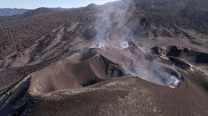 Telediario Fin de Semana - Termina la erupción del volcán de La Palma