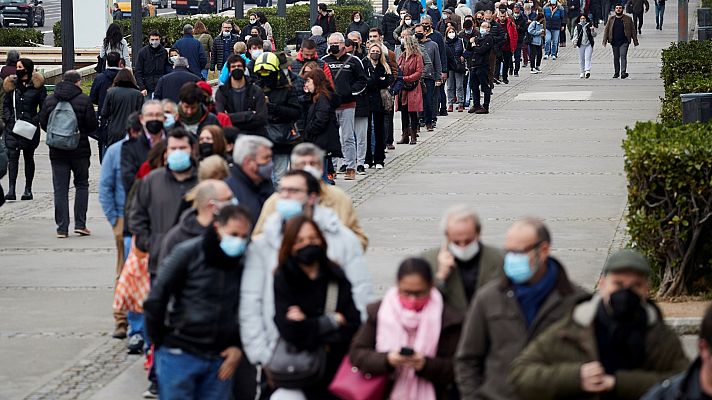 Telediario Fin de Semana - Ómicron podría marcar el principio del fin de la pandemia