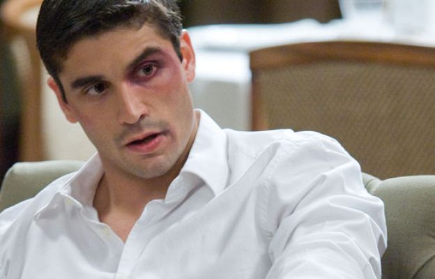 Amar en tiempos revueltos - Alfonso ¿un nuevo adicto en 'Amar'?