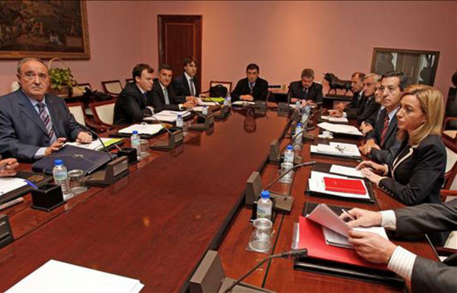 En Seychelles los armadores españoles esperan la llegada de  agentes de seguridad .