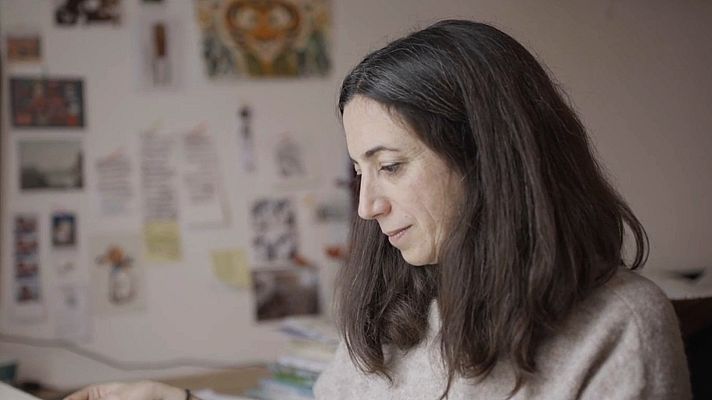 Página Dos - Altés estudió ilustración en Cambridge.