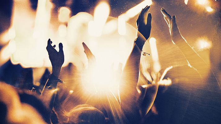 Telediario 1 - Nochevieja con restricciones, aunque no en las discotecas