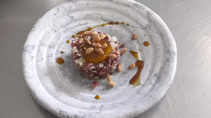 Mejor contigo - Recetas de Navidad | Tartar de jamón con encurtidos
