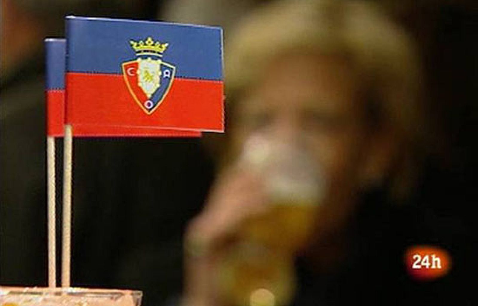 Pamplona se ha volcado con su equipo de fútbol, el Osasuna, y ha dedicado sus 'pintxos' al equipo 'rojillo'.