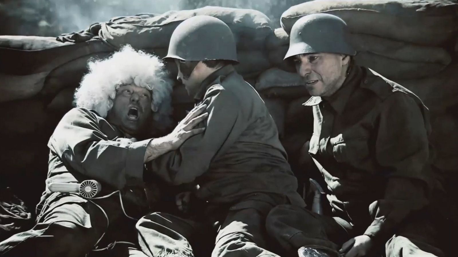 Nochevieja José Mota | Peluqueros por la Paz en la Segunda Guerra Mundial