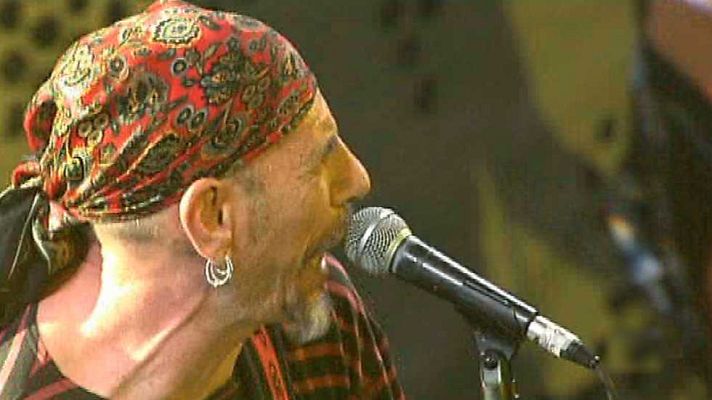 Cachitos de hierro y cromo - Letras de oro