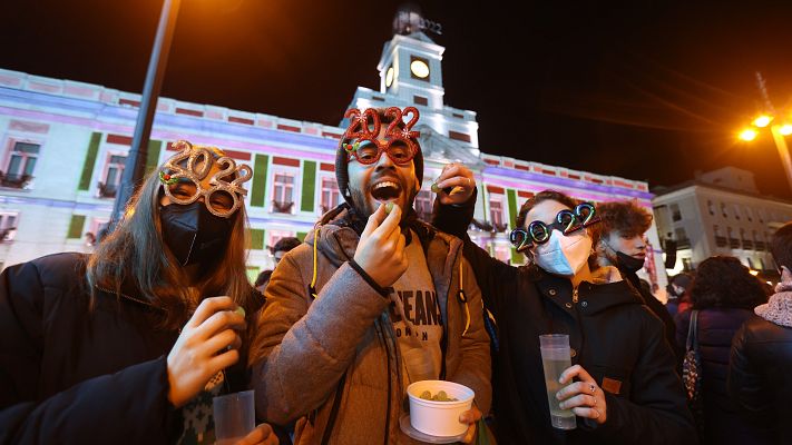 Telediario Fin de Semana - Telediario 2 en 4' - 01/01/22