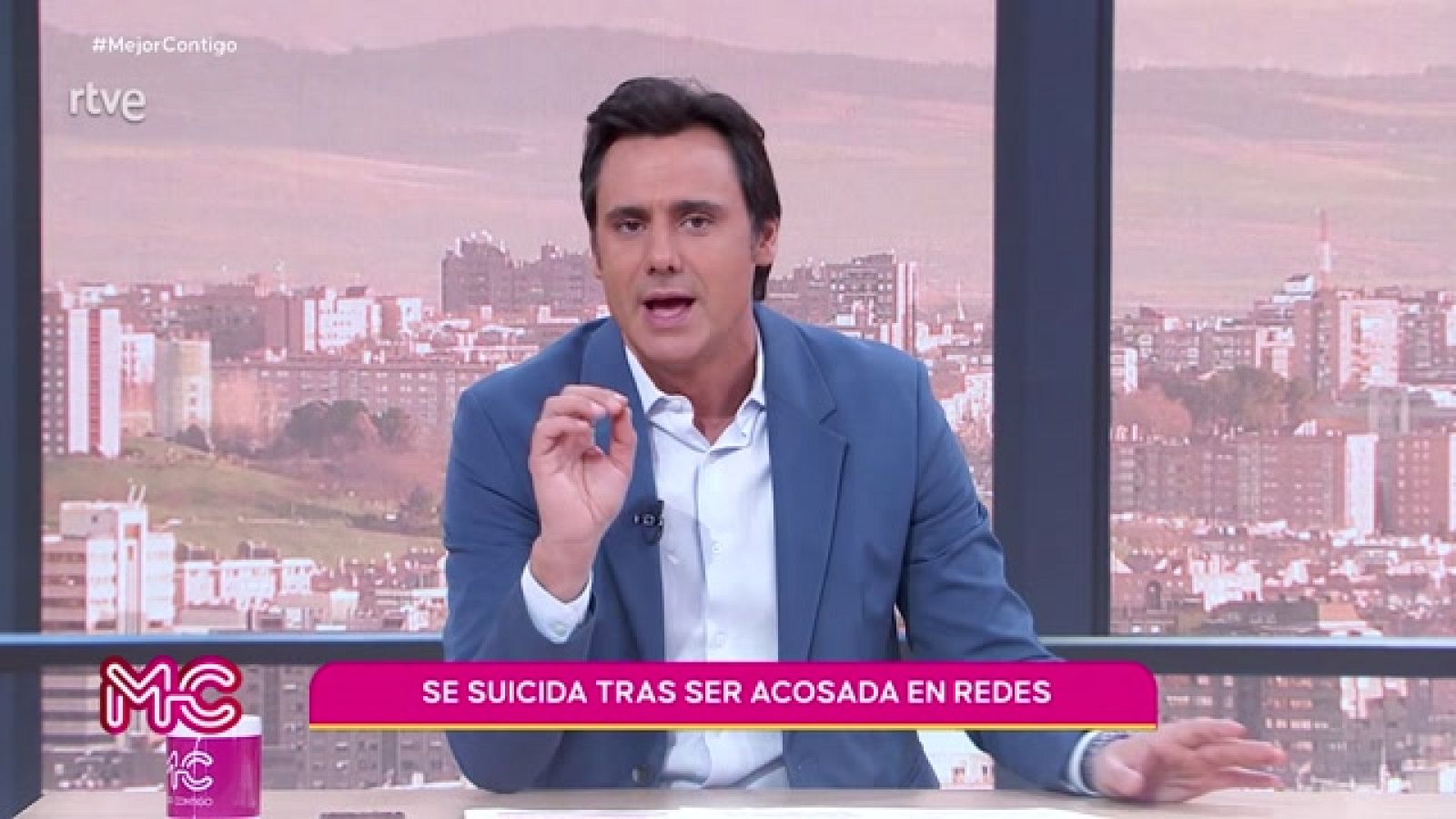 Pilar Vecina, psicóloga: "En el ciberacoso, el agresor no genera empatía no la víctima"